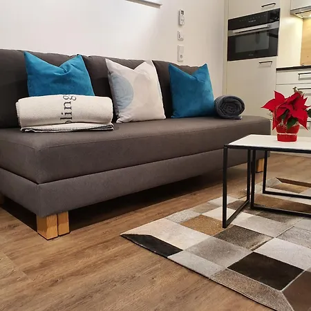 Leontina Apartment