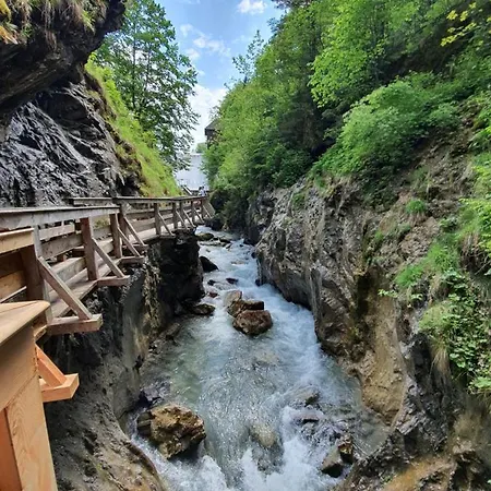 Leontina * Kaprun