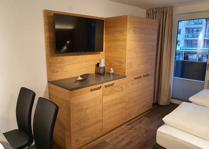 Leontina - With Air Conditioning And Summer Card *