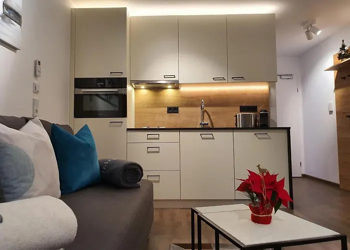 Leontina - With Air Conditioning And Summer Card *